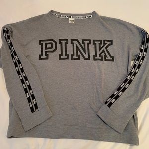 Pink Crewneck sweatshirt Size: M